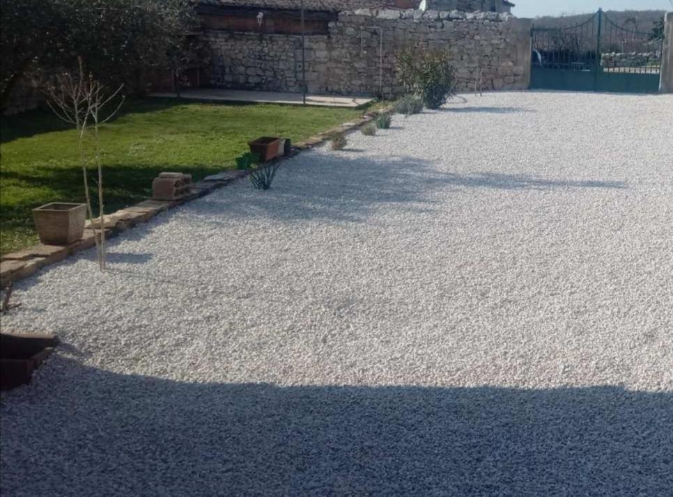 Holiday Home Stancija Becic Mugeba Екстериор снимка